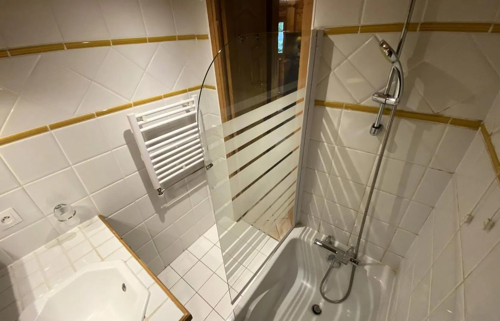 Residence Fermes De Meribel Bat B - Appartement 2 Pieces 4 Personnes A Meribel Village Aux Pieds Des Pistes Et Acces A La Piscine Chauffee Mae-8991 Les Allues