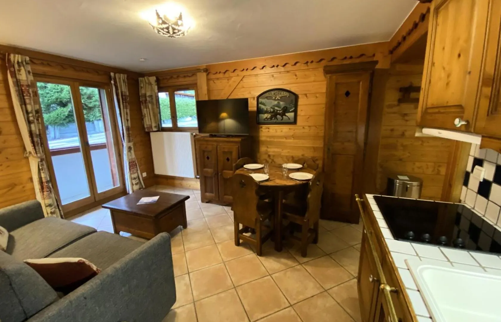 Residence Fermes De Meribel Bat B - Appartement 2 Pieces 4 Personnes A Meribel Village Aux Pieds Des Pistes Et Acces A La Piscine Chauffee Mae-8991 Les Allues